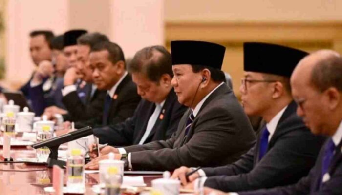 Beda dengan Pejabat Lain, Prabowo Kenakan Jam Tangan Murah Saat Bertemu Presiden China Xi Jinping