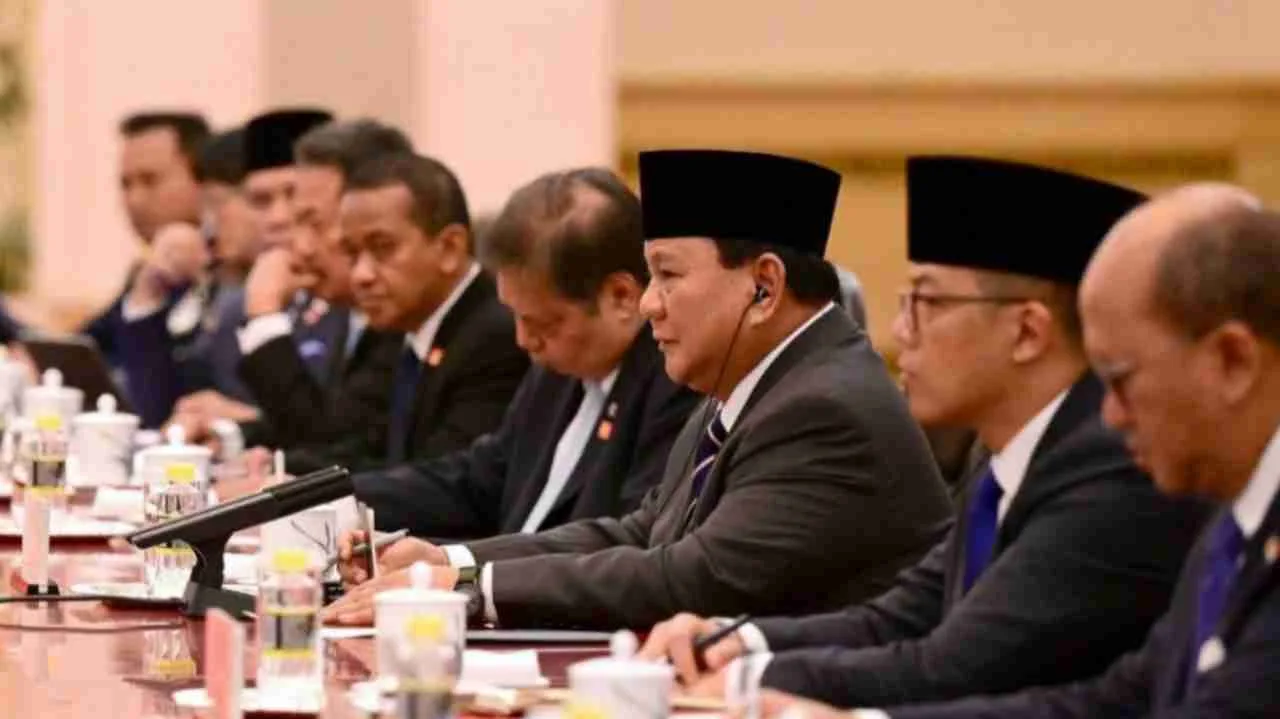 Beda dengan Pejabat Lain, Prabowo Kenakan Jam Tangan Murah Saat Bertemu Presiden China Xi Jinping