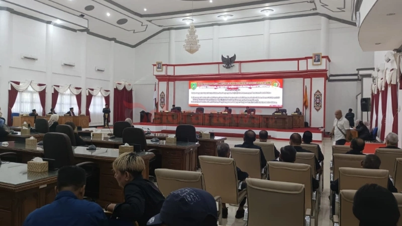 Rapat Paripurna DPRD Barsel membahas empat Ranperda di Graha Paripurna, Buntok, guna memperkuat regulasi daerah.