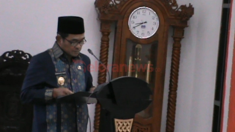 Wakil Bupati Barsel Khristianto Yudha menghadiri Rapat Paripurna DPRD Barsel membahas empat Ranperda untuk pembangunan daerah.