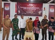 Asisten II Setda Barsel Resmikan Peluncuran Film Dokumenter Pilkada 2024