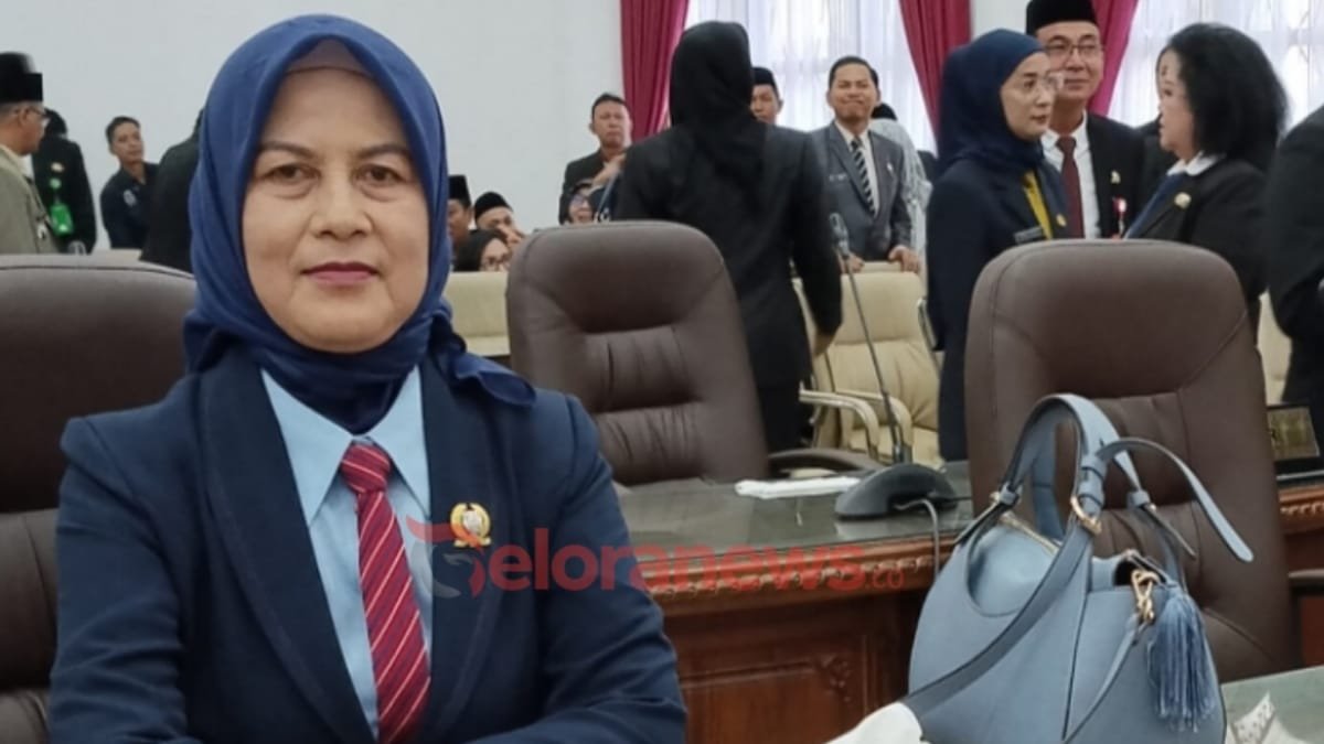 Anggota DPRD Barsel, Hj Enung Irawati