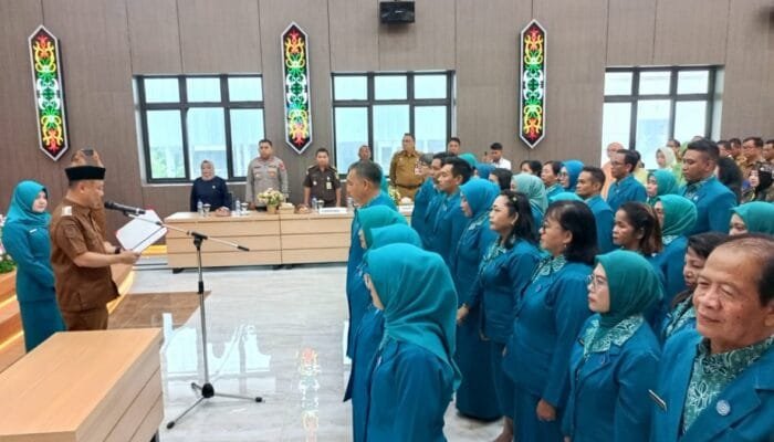 Bupati Barsel Lantik Pengurus TP PKK, Dorong Peran Strategis Keluarga dalam Pembangunan