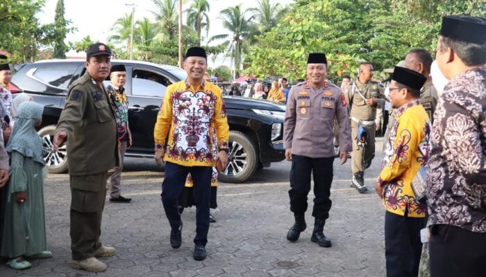 Kapolres Barsel Pimpin Langsung Pengamanan Pemberangkatan Jemaah Haji 2025