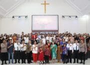 Kapolres Barsel Ibadah Minggu dan Bersilaturahmi di GPdI Bethany Buntok