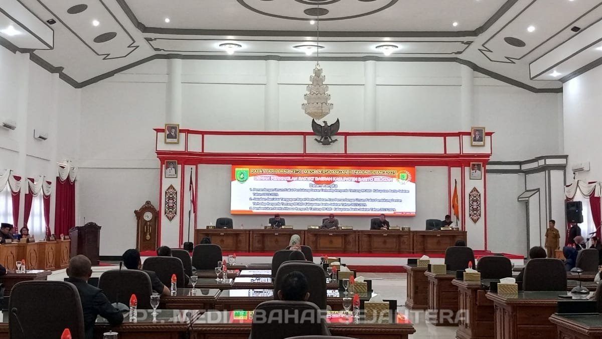 semua-fraksi-dprd-barsel-sepakat-bahas-ranperda-rpjmd-2025–2029