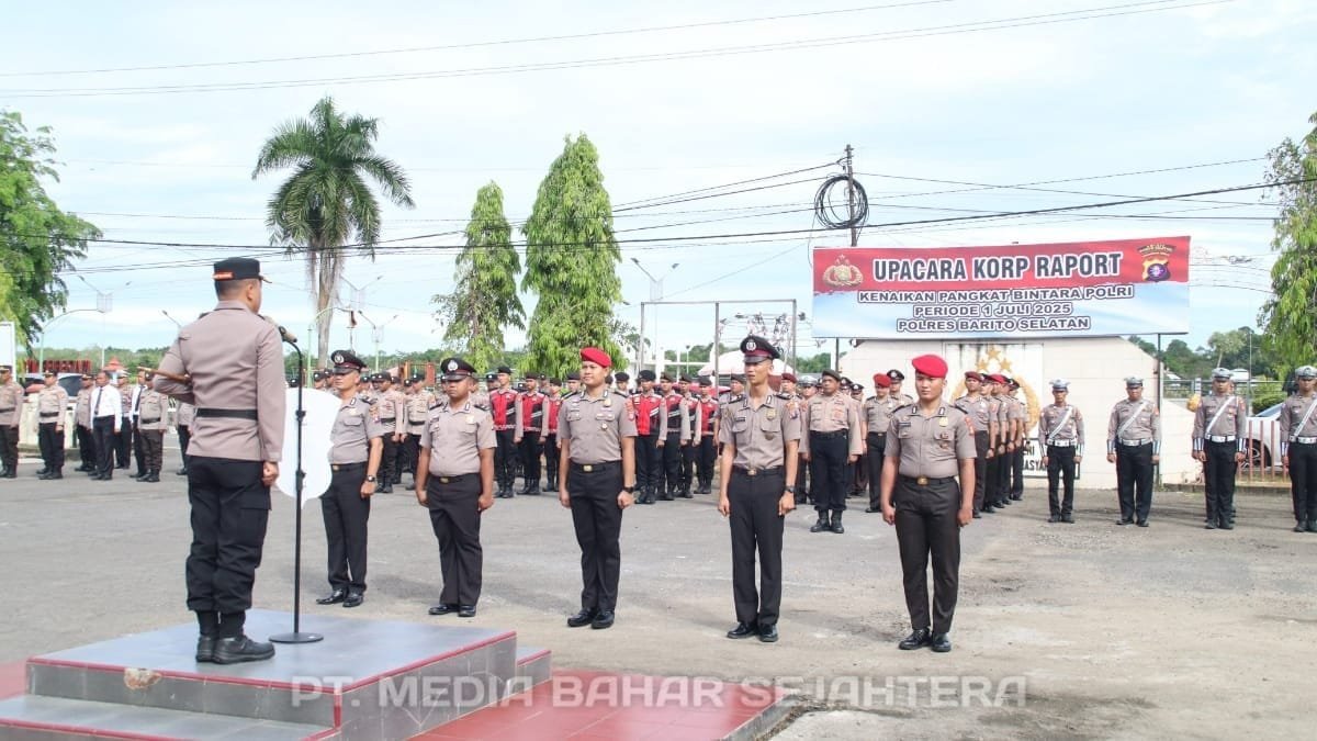 dirgahayu-bhayangkara-ke-79,-19-personel-polres-barsel-naik-pangkat