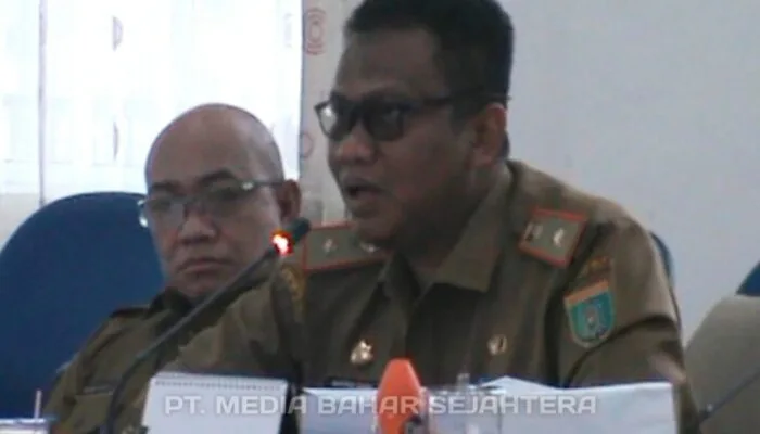 Kepala BPKAD Barsel Paparkan Penggunaan Anggaran 2024 dalam Rapat Bapemperda DPRD