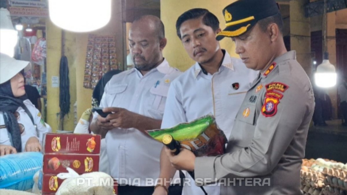 kapolres-barsel-bersama-satgas-pangan-sidak-pasar-cegah-peredaran-beras-oplosan