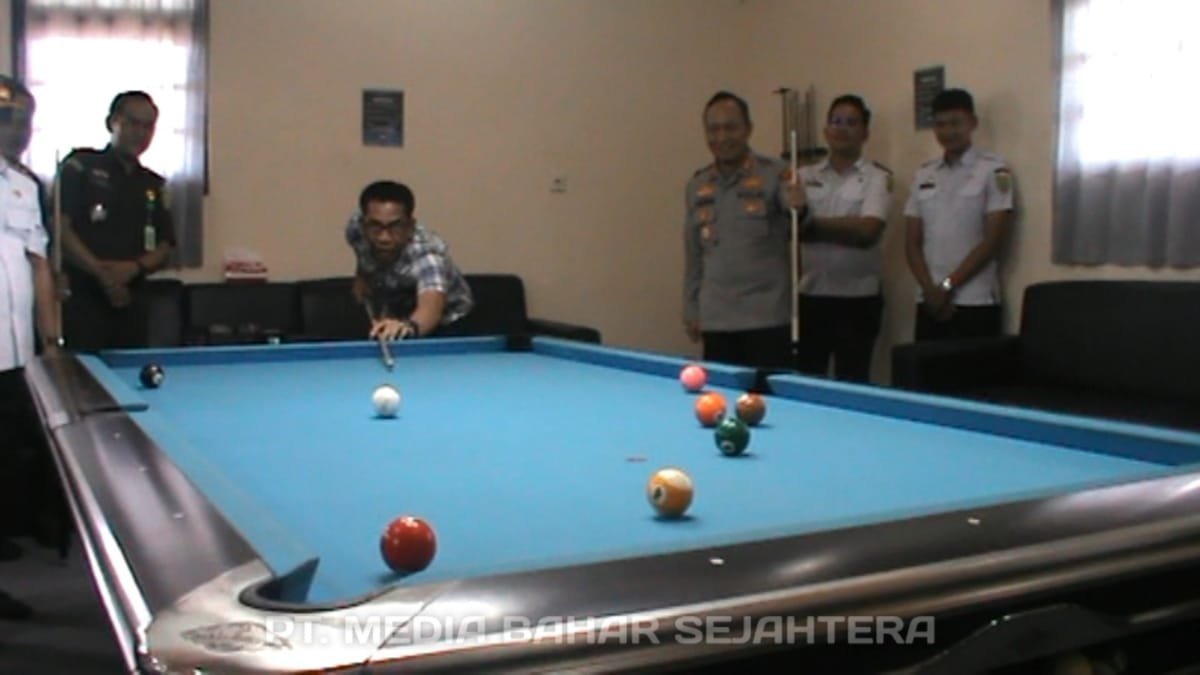 wakil-ketua-i-dprd-barsel-hadiri-peresmian-rain-ball-billiard-and-cafe