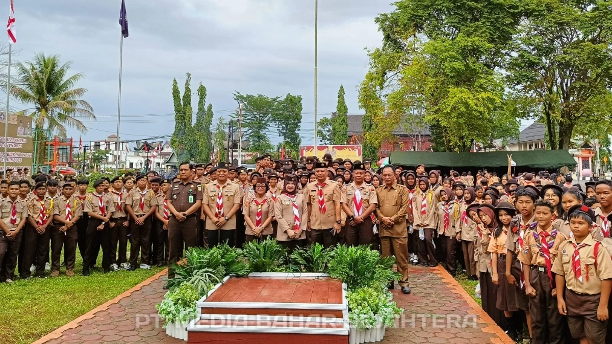 bupati-barsel:-gerakan-pramuka-solusi-strategis-bentuk-karakter-generasi-muda-tangguh