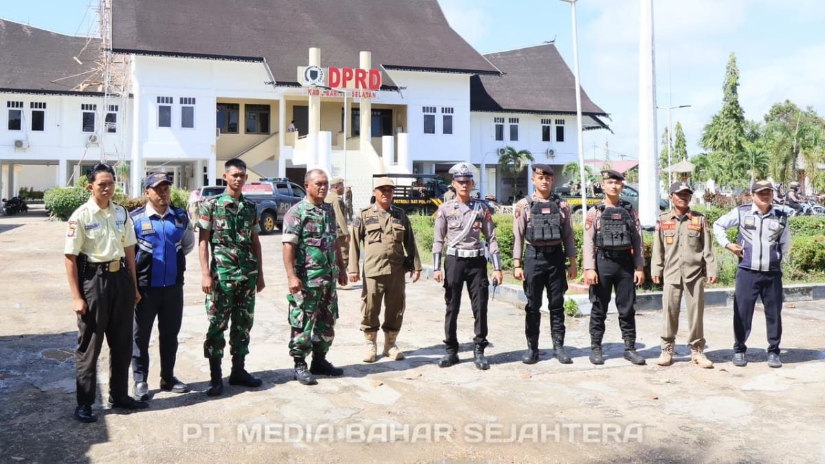 polres-barsel-gencar-patroli-gabungan-skala-besar-jaga-kondusifitas