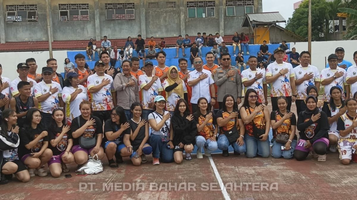 bupati-barito-selatan-resmi-buka-turnamen-bola-basket-bupati-cup-2025