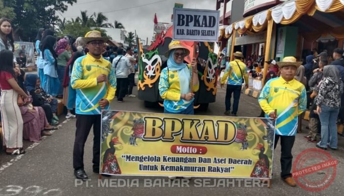 BPKAD Barsel Meriahkan Pawai Budaya HUT Barito Selatan ke-66