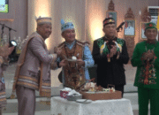 Gubernur Kalteng Hadiri Ramah Tamah HUT ke-66 Barito Selatan, Potong Tumpeng Jadi Simbol Kebersamaan