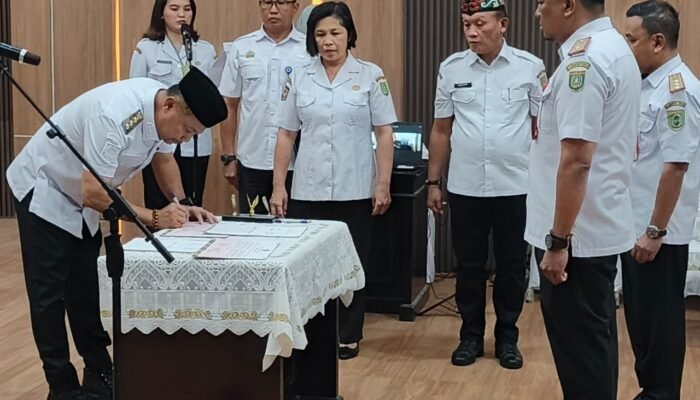 Bupati Barito Selatan Lantik Sejumlah Pejabat Eselon II, Dorong Kinerja ASN yang Profesional dan Inovatif