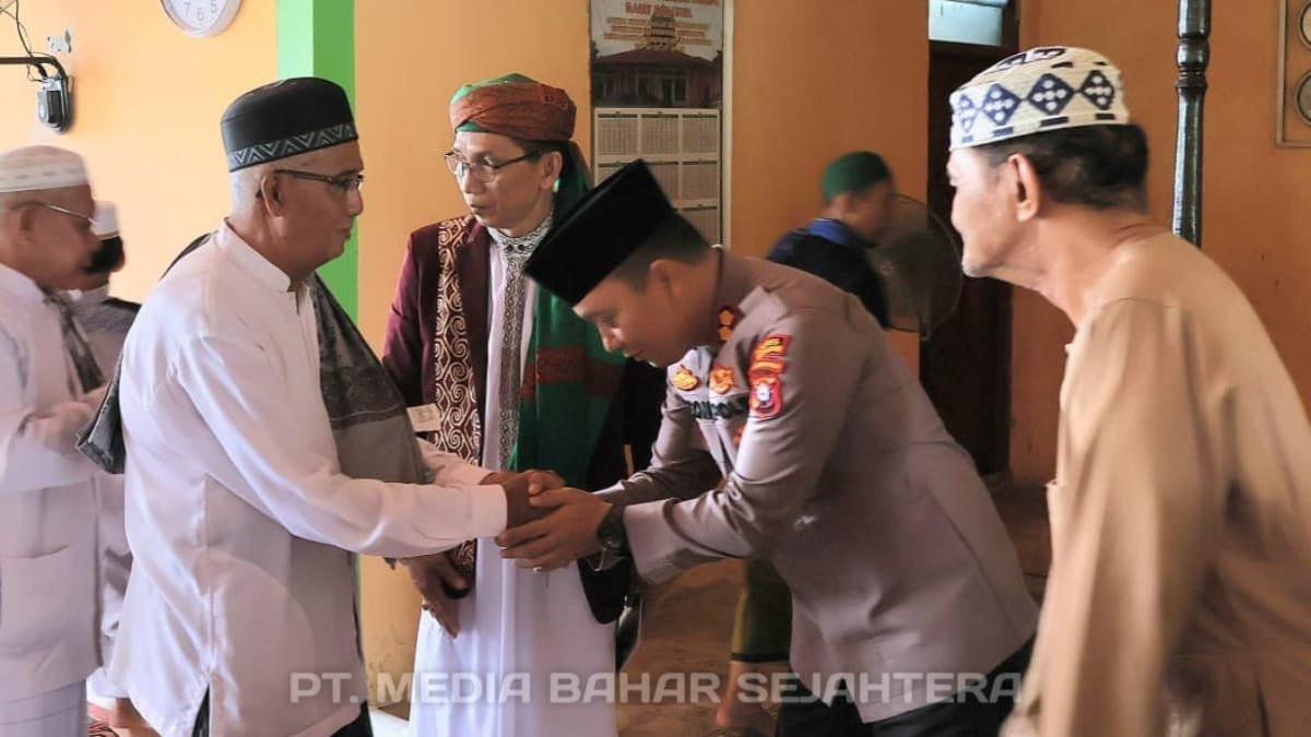kapolres-barsel-silaturahmi-bersama-pengurus-dan-jemaah-masjid-nurul-huda-raut