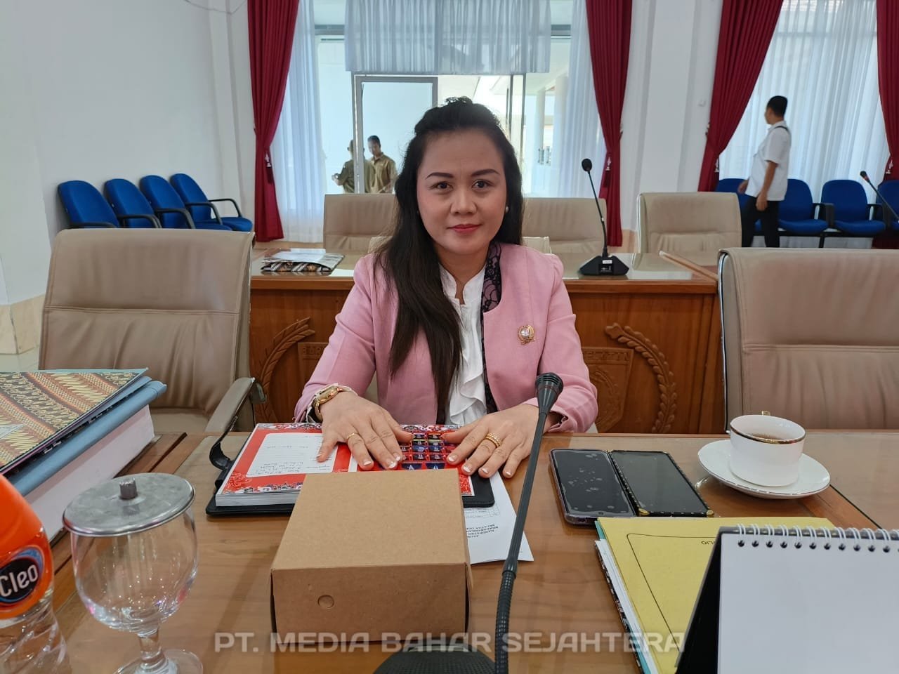 anggota-dprd-barsel-purliani-thea-serap-aspirasi-warga-dusel-saat-reses-dapil-i