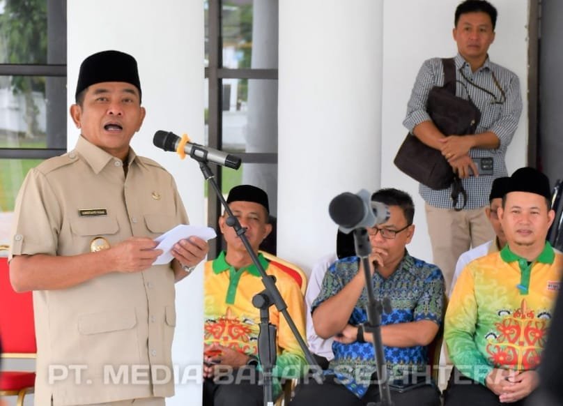 wabup-barito-selatan-resmi-lepas-kafilah-mtqh-ke-xxxiii-menuju-muara-teweh