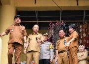 Jelang Akhir Tahun, Pj Sekda Barsel Dampingi Bupati dan Wabup Tinjau Harga Sembako hingga Layanan Publik