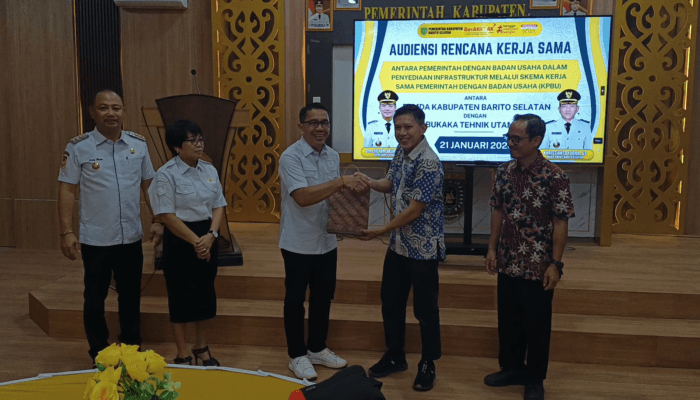 dprd-barito-selatan-dukung-kehadiran-pt-bukaka-untuk-pembangunan-infrastruktur‎