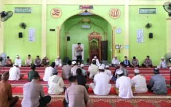 kapolres-barsel-sambangi-masjid-an-nur-sampaikan-pesan-keamanan