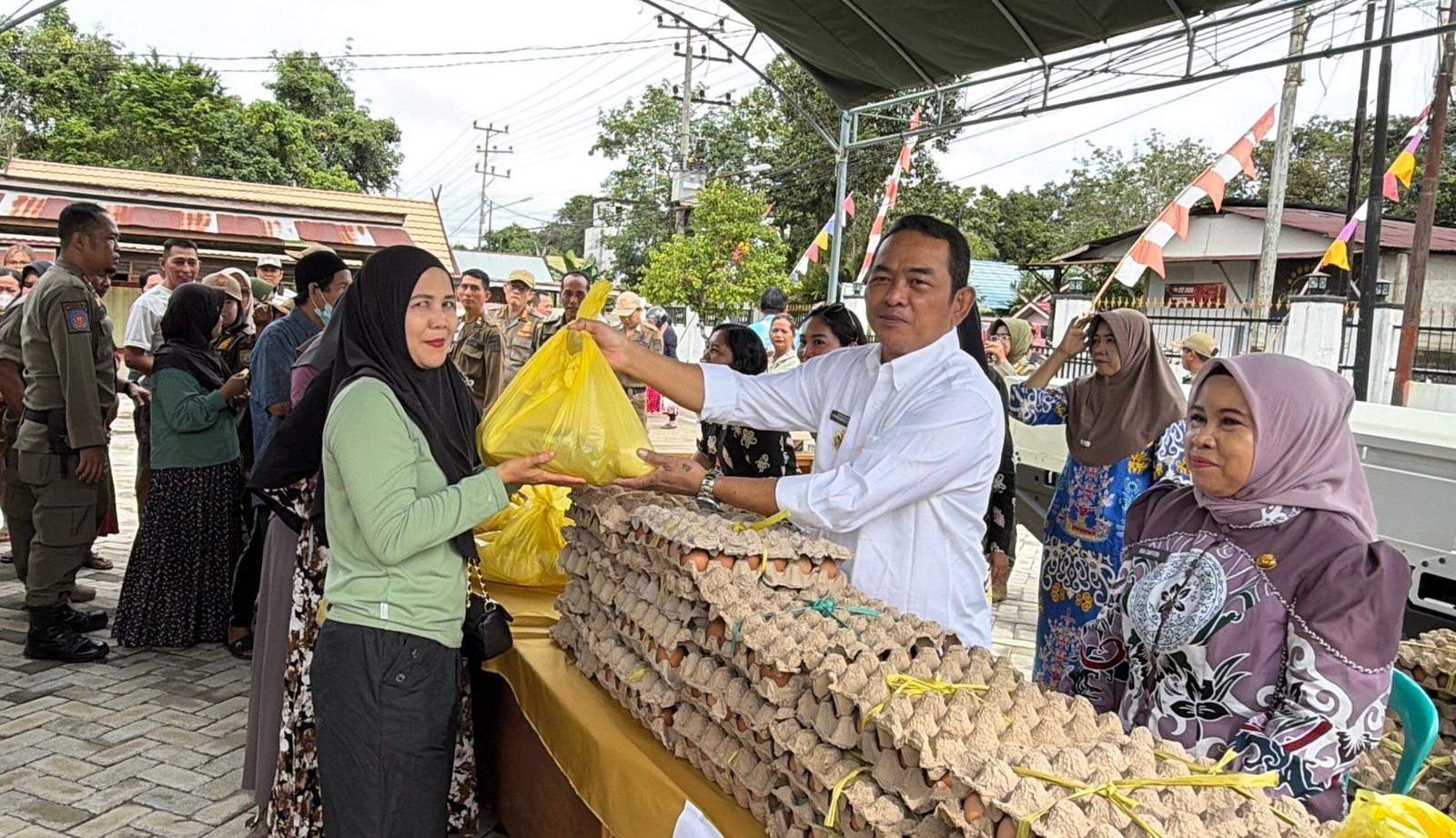 wabup-barsel-buka-gerakan-pangan-murah,-upaya-tekan-harga-sembako-di-bulan-ramadhan