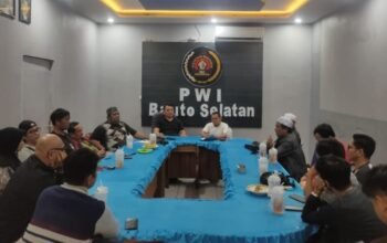 pwi-barito-selatan-gelar-rapat-insidental-bahas-keberlangsungan-organisasi-dan-kerja-sama-media‎