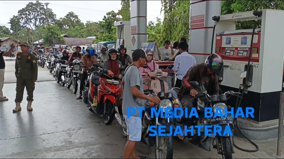 libur-pun-tak-jadi-halangan!-pemkab-barsel-dan-polisi-turun-gunung-sidak-spbu,-bongkar-fakta-mengejutkan-pengurangan-pasokan-bbm