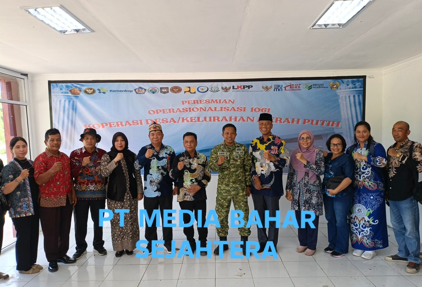 1061-koperasi-merah-putih-resmi-diluncurkan-presiden-prabowo,-14-koperasi-merah-putih-siap-gerakkan-ekonomi-warga-barito-selatan