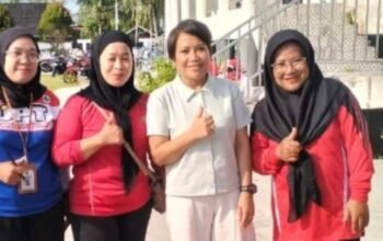 lansia-barsel-bikin-salut!-semangat-senam-kalahkan-anak-muda,-pemda-siapkan-seragam-dan-pasar-murah