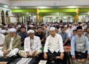 Bupati dan Wabup Barsel Sholat Idul Adha Bersama Ribuan Warga di Masjid Agung Baiturrahman Buntok