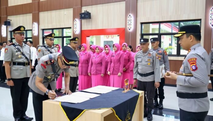 Kapolres Barsel AKBP Jacson R Hutapea, Pimpin Sertijab Pejabat Utama dan Kapolsek