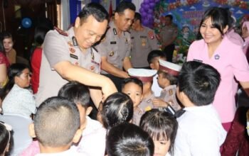 kapolres-barito-selatan-lepas-31-peserta-didik-tk-kemala-bhayangkari-cabang-16-buntok