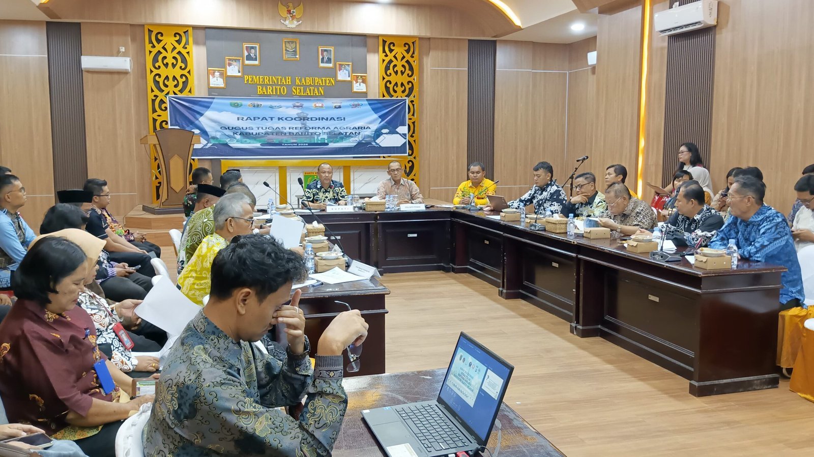 bupati-barsel-pimpin-rapat-koordinasi-gugus-tugas-reforma-agraria,-dorong-sinergi-program-3-juta-rumah