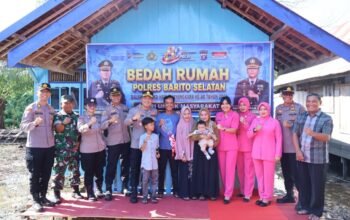 hut-bhayangkara-ke-80,-kapolres-barito-selatan-serahkan-kunci-rumah-hasil-bedah-untuk-anak-purnawirawan-polri