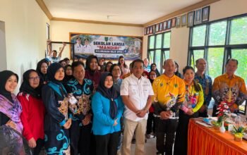 wakil-bupati-barito-selatan-resmikan-sekolah-lansia-“mandiri”,-dorong-lansia-sehat-dan-produktif-menuju-indonesia-emas-2045