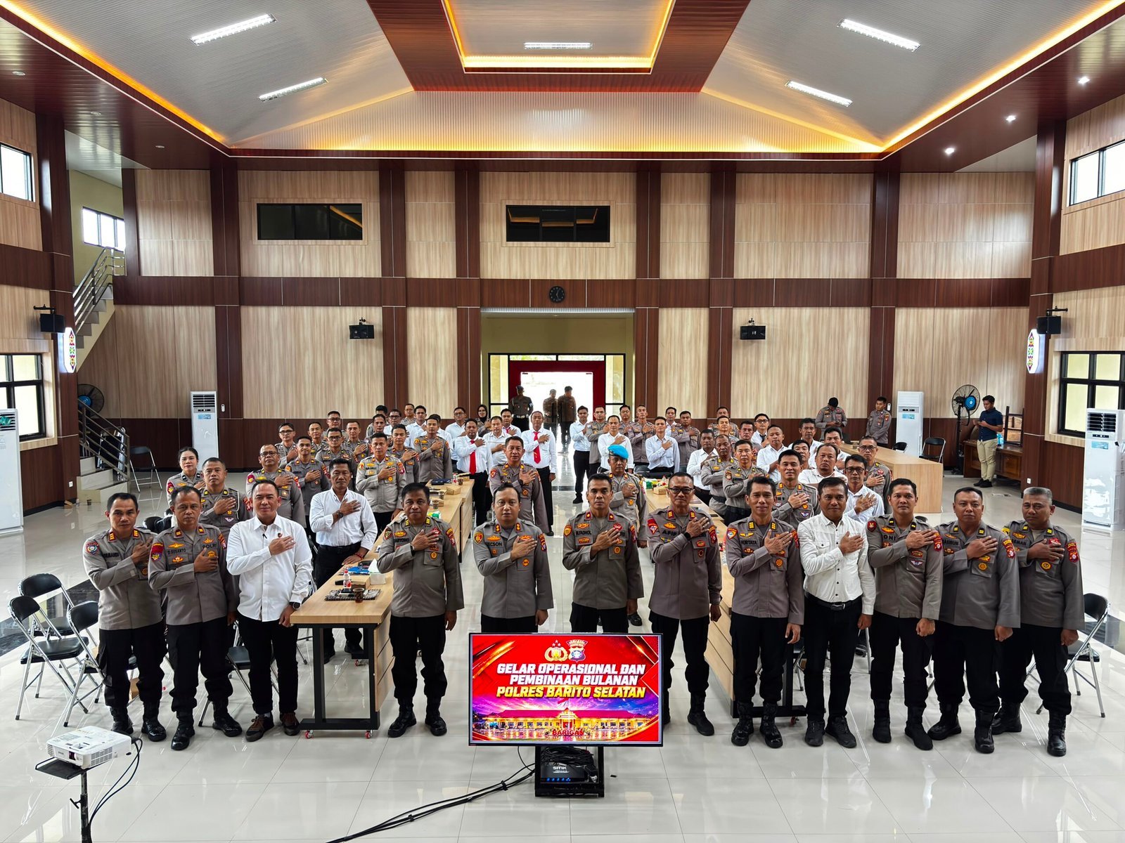 kapolres-barito-selatan-tekankan-kesiapsiagaan-karhutla-dan-antisipasi-konflik-sosial-dalam-gelar-operasional-bulanan