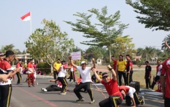 semarak-hut-ri-ke-81,-polres-barsel-guncang-suasana-dengan-jalan-sehat-dan -gelar-berbagai-perlombaan