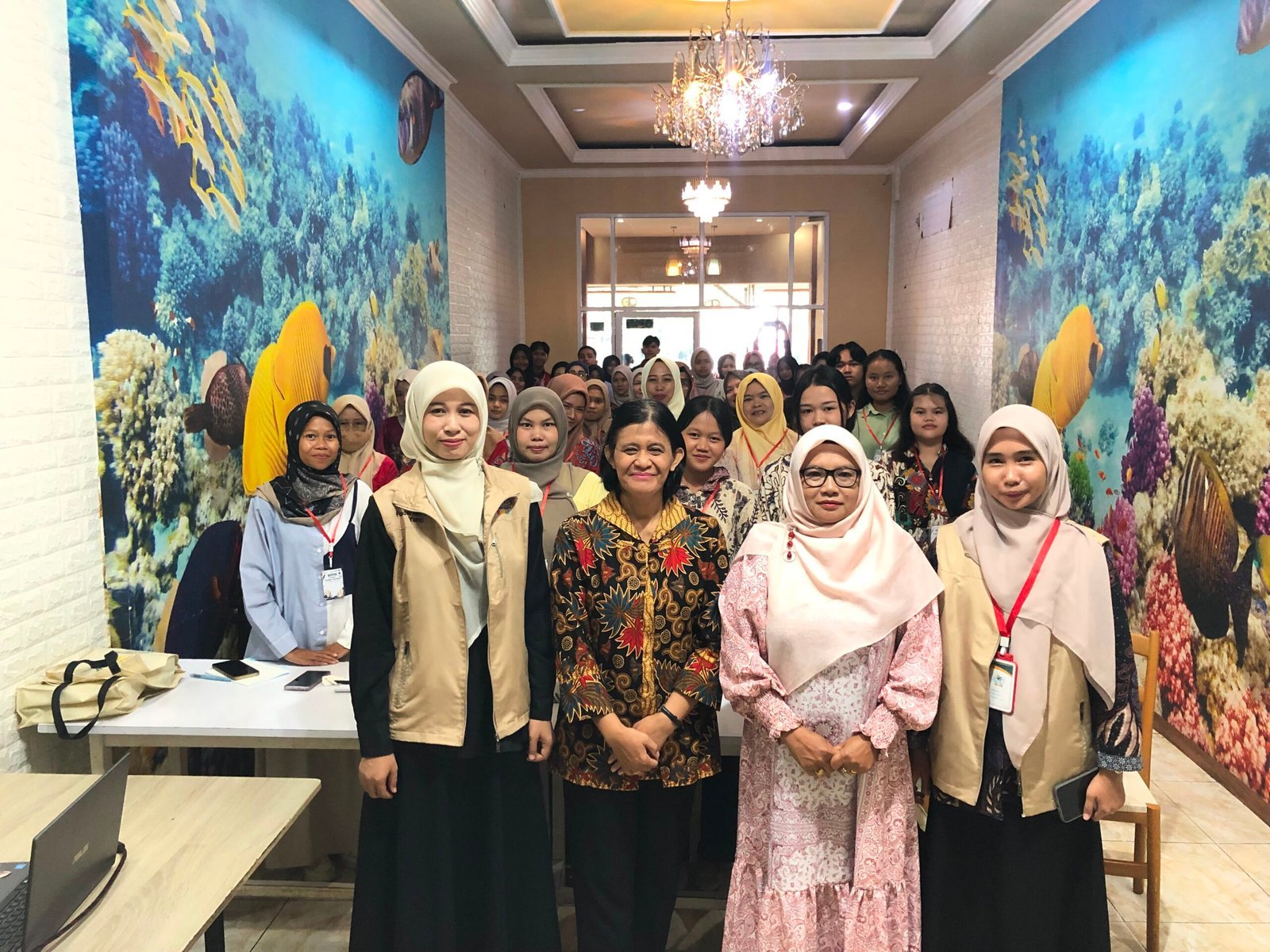 lokakarya-puisi-kreatif-rumfa-dorong-budaya-literasi-dan-potensi-sastra-masyarakat