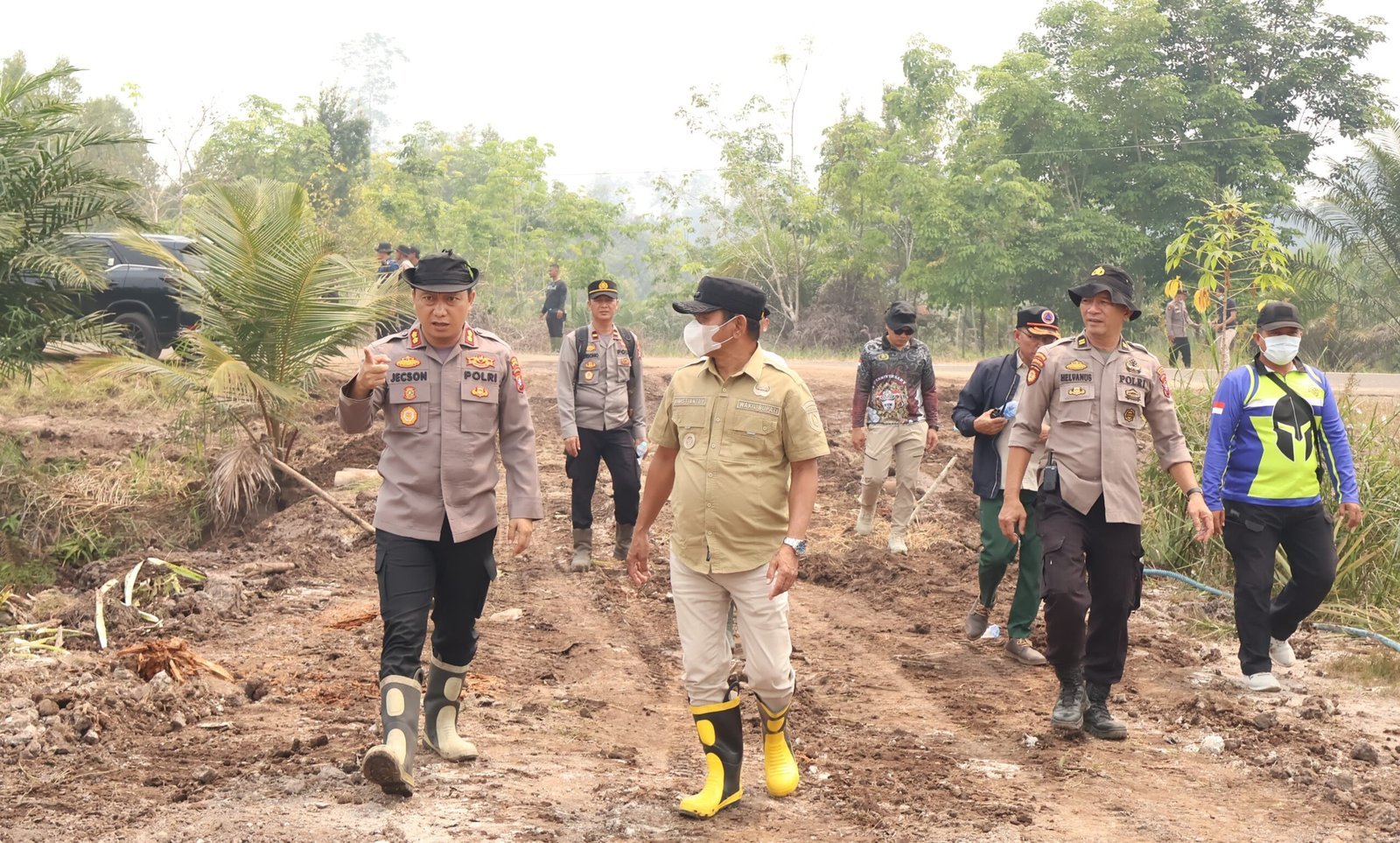 karhutla-masimpun-kalahien-mengamuk,-150-personel-gabungan-dikerahkan,-kapolres-dan-wabup-turun-langsung