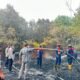 Karhutla Pamangka Sulit Dipadamkan, Kapolres Barsel dan Wabup Turun Langsung Jinakkan Si Jago Merah
