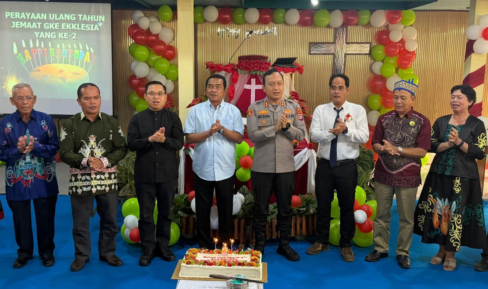 hut-ke-2-jemaat-gke-ekklesia-buntok,-wabup-khristianto-yudha-ajak-jemaat-jadi-berkat-dan-perekat-kerukunan