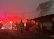 Warung Mama Maradona di Buntok Ludes Terbakar, Damkar Bergerak Cepat Jinakkan Api