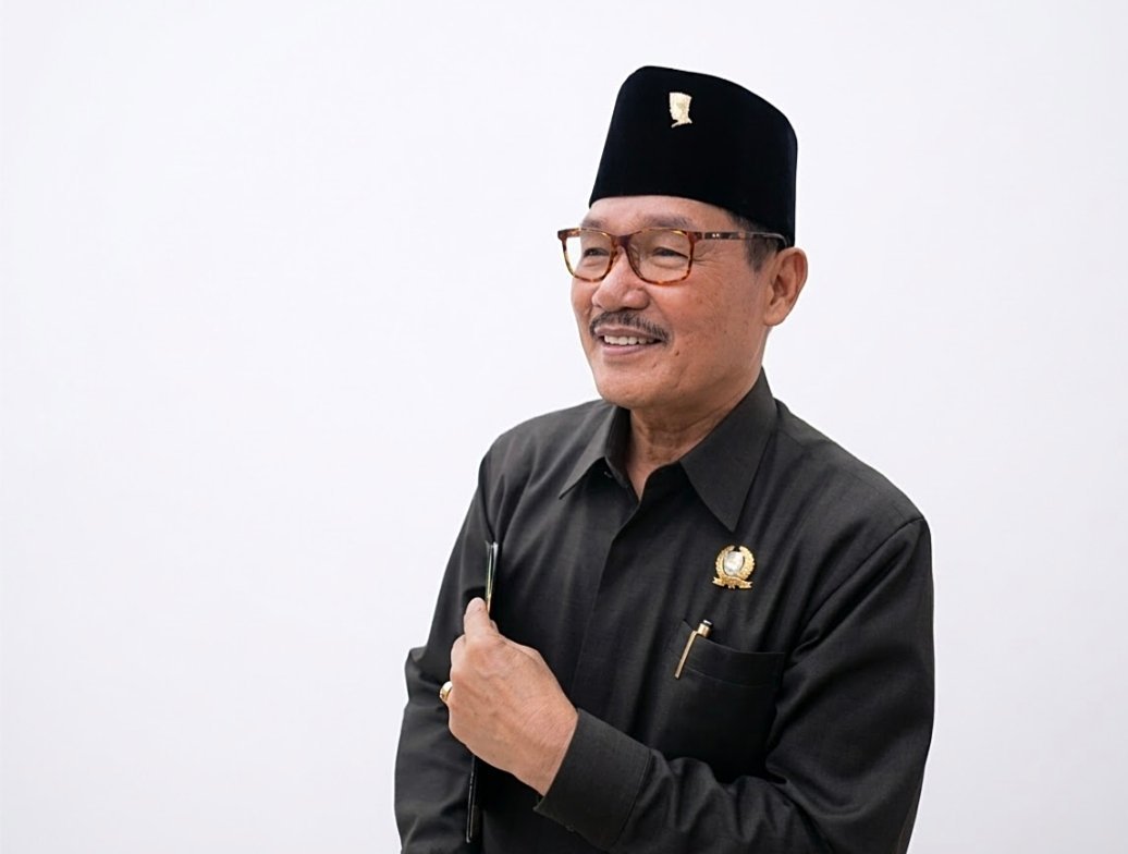 ketua-dprd-barsel-ucapkan-selamat-kepada-ita-minarni,-harapkan-birokrasi-makin-profesional